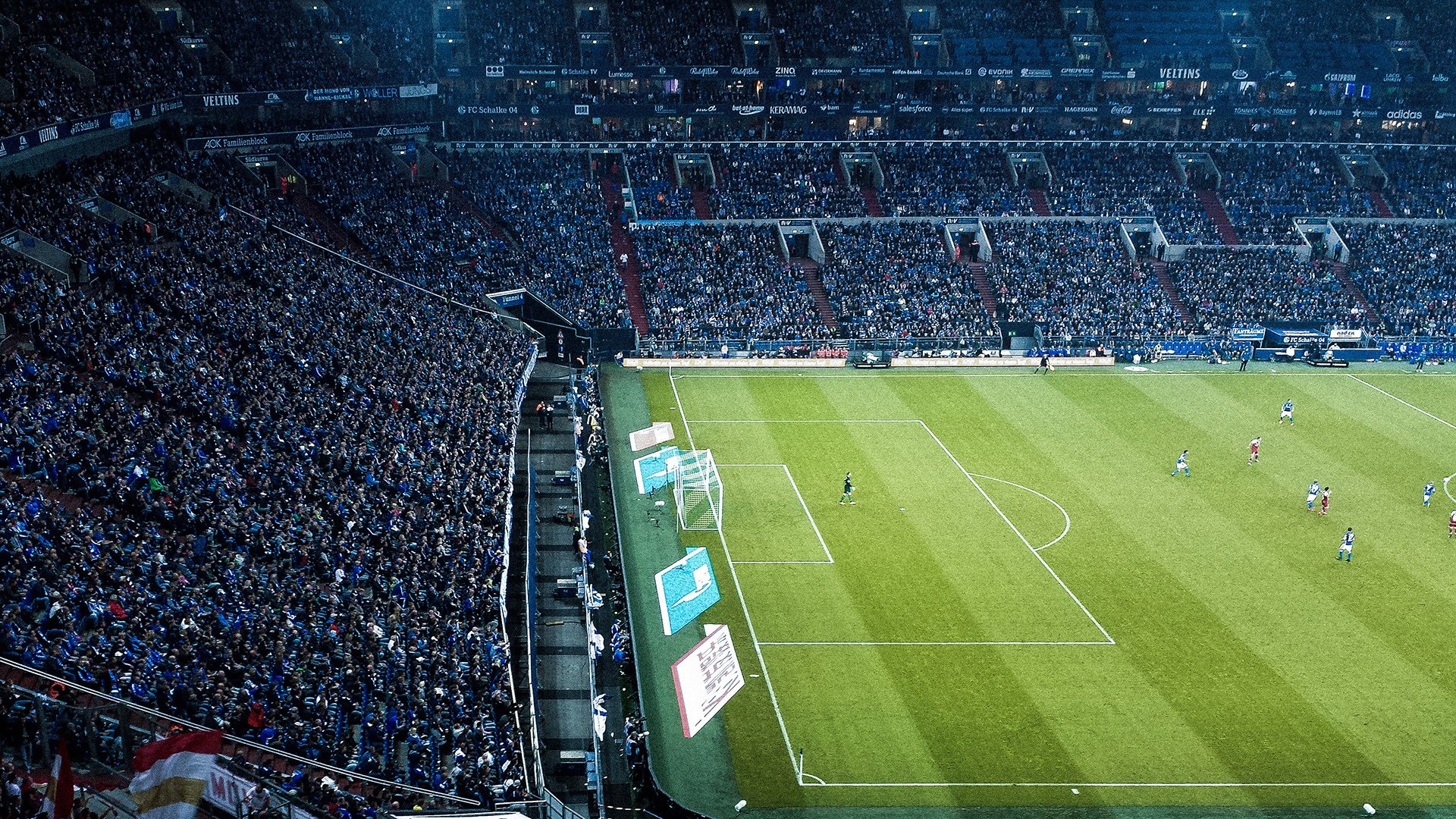 切尔西与卡拉巴赫握手言和,欧冠小组赛形势复杂,切尔西 巴拉克