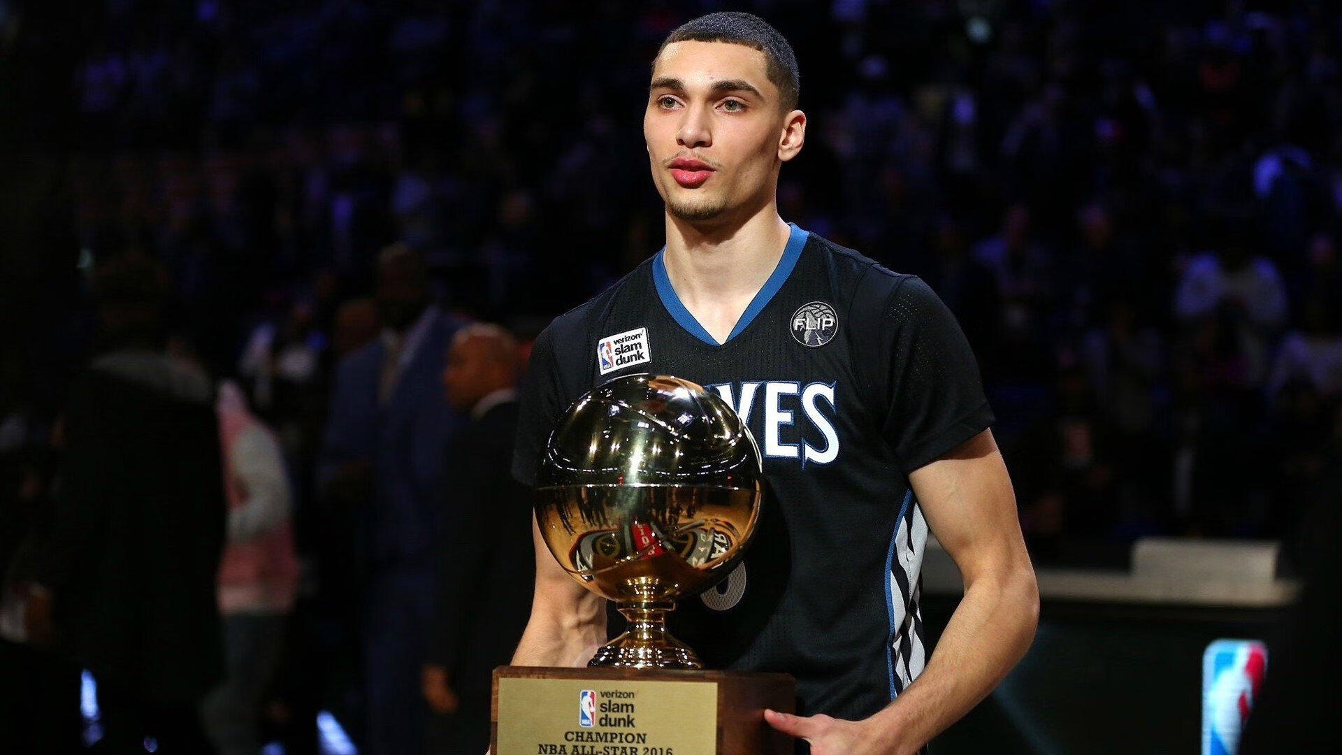 乌克兰男篮在欧洲预赛中持续拼搏，向世界展示雄心